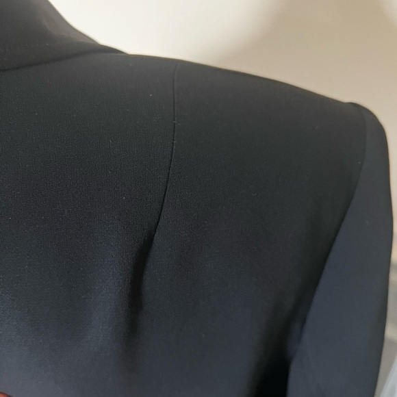 H&M, Single Breasted 3/4 Length Black Tailored Classic Topper/Blazer. - Picture 7 of 15